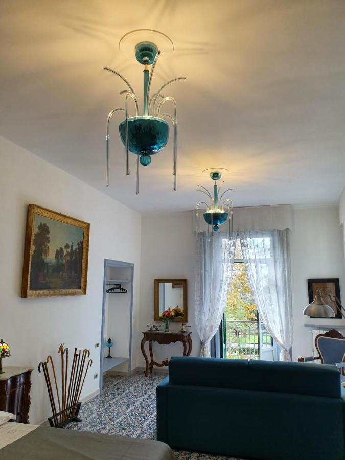ด็องเกลอแตร์ Bed & Breakfast ซาแลร์โน ภายนอก รูปภาพ
