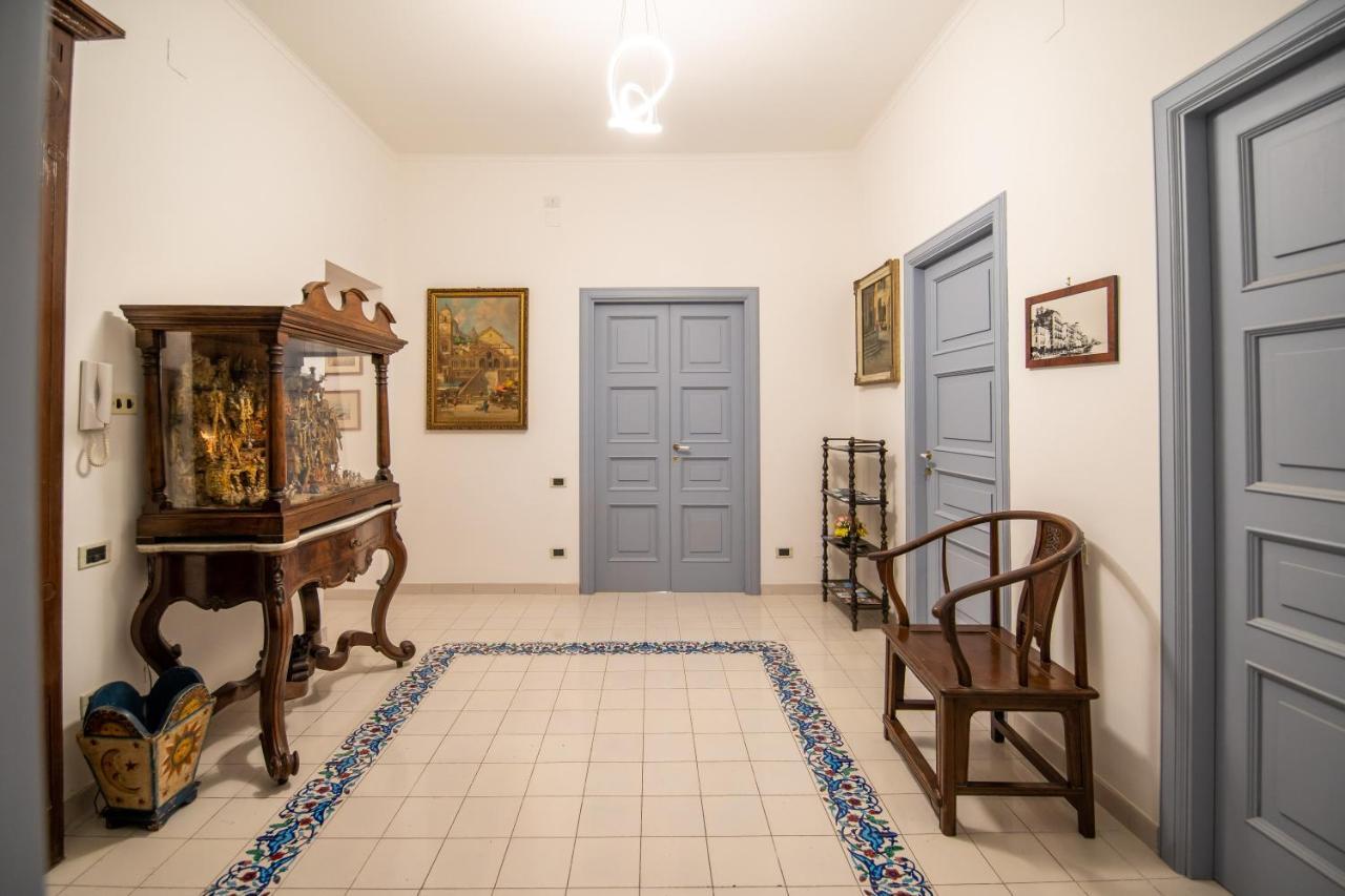 ด็องเกลอแตร์ Bed & Breakfast ซาแลร์โน ภายนอก รูปภาพ