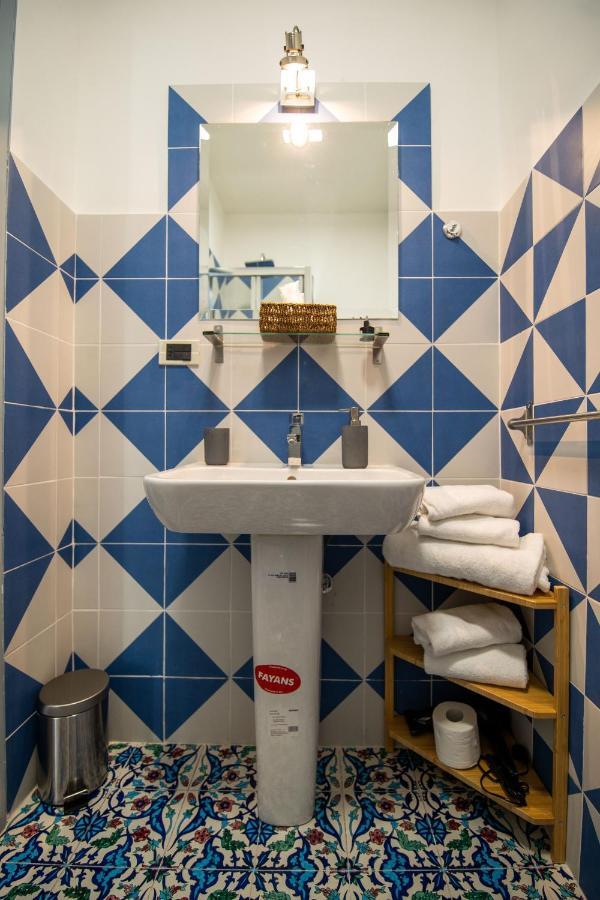 ด็องเกลอแตร์ Bed & Breakfast ซาแลร์โน ภายนอก รูปภาพ