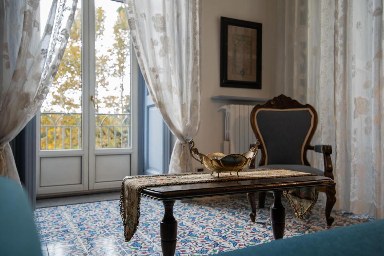 ด็องเกลอแตร์ Bed & Breakfast ซาแลร์โน ภายนอก รูปภาพ