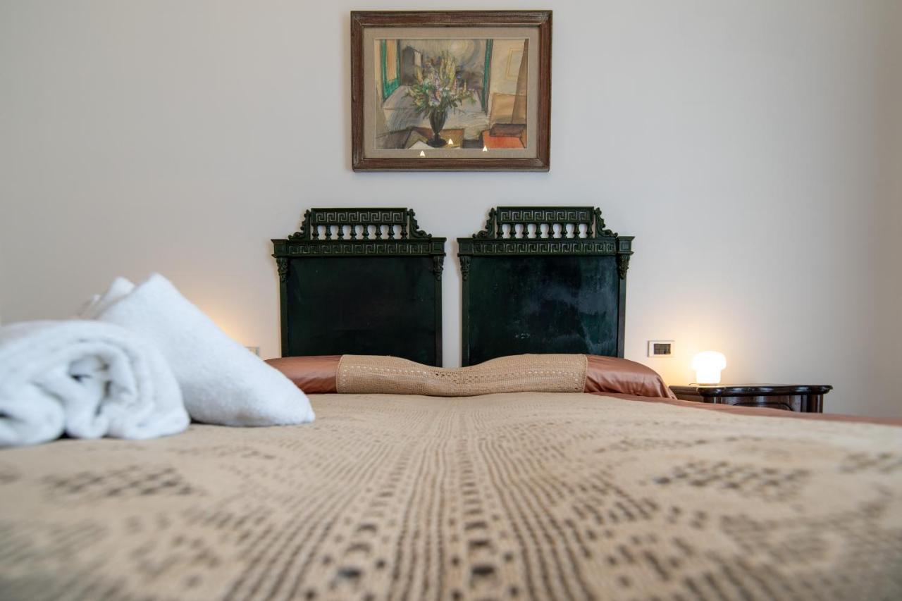 ด็องเกลอแตร์ Bed & Breakfast ซาแลร์โน ภายนอก รูปภาพ